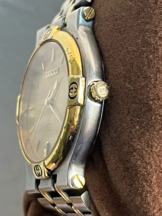 Gucci 9000M men's wristwatch dual tone gold dial. - Picture 3 of 12